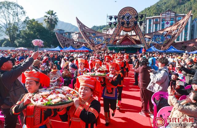 金秀盘王节 瑶乡韵味浓
