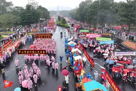 中山年度慈善万人行巡游盛大开启，38年爱心接力续写博爱故事图片