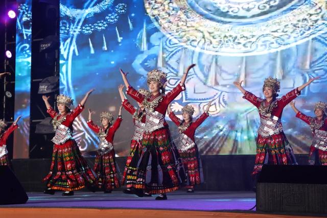 多彩贵州外宣交流汇|赤水“村迪”出圈记:山水之间,全民共舞