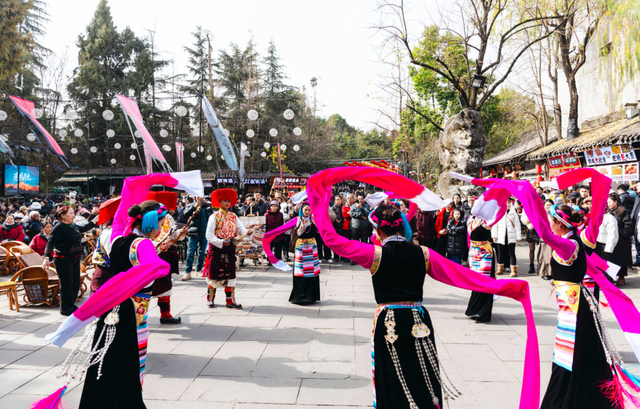 圣洁甘孜·一生有约 | 甘孜非遗“快闪”成都，十大冬游线路同步上新