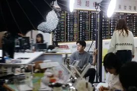 进击双11｜李佳琦直播间双11战报出炉：多品类成交火爆，四大消费趋势涌现图片