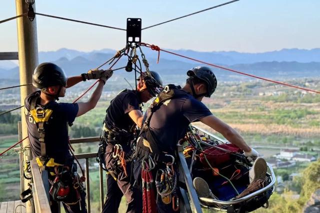 青睐绵阳 ‖ 湖光迷彩醉秋色，川超激战正当时！