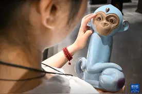 一钧越千年 窑变续传奇图片