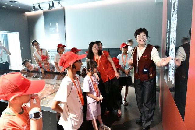 这个夏天，让“军娃”与湖湘文明撞个满怀——暑期省博之旅温情启幕