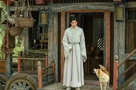 成毅送大礼包，第一次干主演播放破4亿，小狗“大黄”是真明星图片