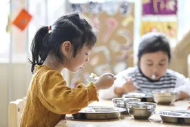 江西南丰：营养午餐助成长图片