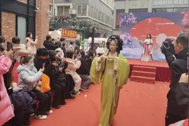 全国校园创意妆容大赛洛阳赛区开赛图片