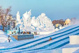 冰滑梯惊险刺激 雪滑梯独具匠心 长滑梯风驰电掣 短滑梯趣味无穷丨@游客：哈尔滨滑梯地图来了，你刷过几条图片