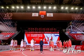 长沙校园篮球闪耀全国赛场，明德华兴、长沙六中双双夺冠图片