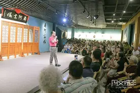 82岁再登台 沈伐携弟子演绎谐剧精彩图片