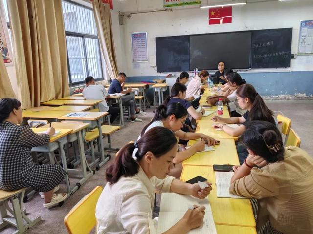 媒体：“跨学段任教”不可硬跨