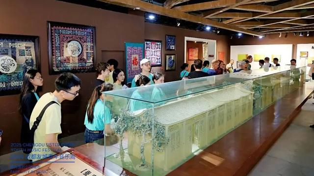 来锦门感受蜀锦蜀绣，体验非遗手作！