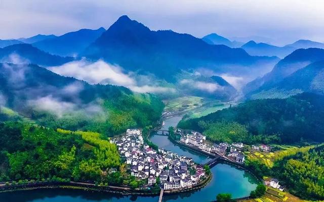 “车行山水间 心泊千岛湖”，国庆自驾游不二之选！