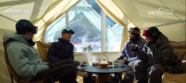 “冰雪+”场景不断焕新 各地冬日文旅“热雪”沸腾