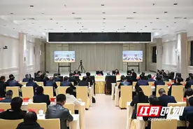 一路向“新”图片