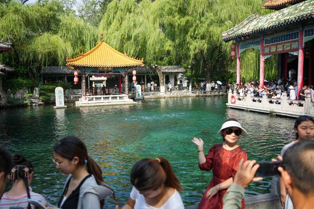 济南：趵突泉重现“水涌若轮”美景