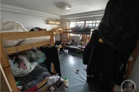 四居室塞了17张高低床，上海一网红“青年旅馆”无证经营被查图片