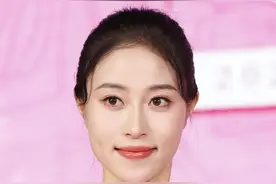 2024港姐15强佳丽亮相广州，录制综艺改造素人模特图片