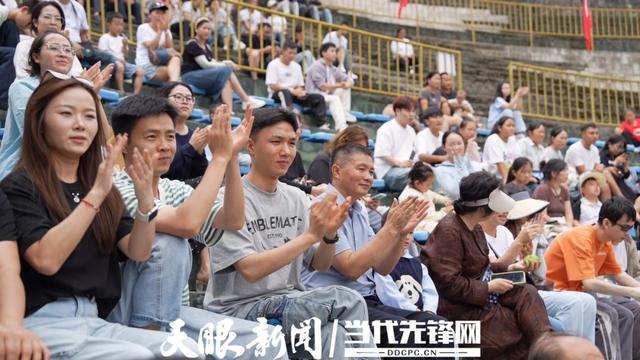 牛王争霸赛+风车音乐节！播州洪关太阳坪景区双节上演精彩活动