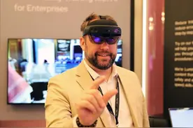 一车又一车中国访客涌入，沙特加码吸引中国投资图片