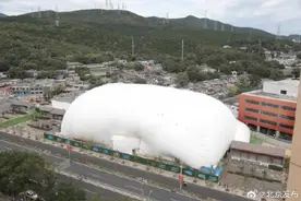 北京这里出现巨型白色“气球”！有没有被“戳破”的风险？图片