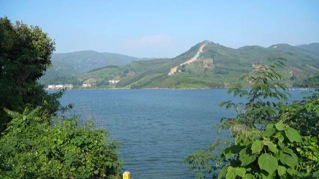 【央视新闻报道】谷拉河定向钻导向孔顺利贯通！“十四五”重大能源工程“桂气入滇”新通道建设过半