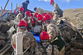 全力救援！西藏地震灾区通信信号抢通恢复，运20着陆日喀则定日机场图片