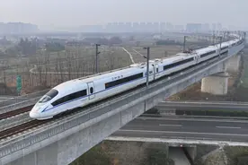 春运火车票即将开售 现行改签规则或将扩大范围图片