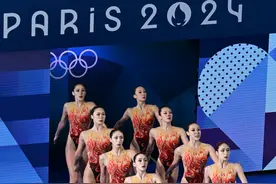 巴黎奥运会 | “速度与激情” 中国队领跑花游集体项目图片