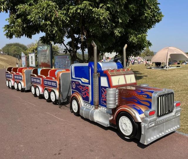 良庆周末新据点！邕江五象栖地市集，江风与烟火气全拿捏