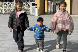 萌娃追“锋”，“锋”力十足图片