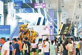 机械“金钱豹”亮相展馆 方程豹汽车携硬核科技玩转粤港澳大湾区车展图片