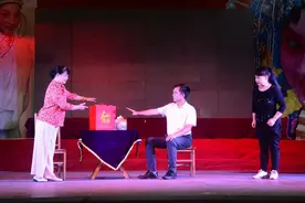 湖南武冈丝弦清廉小品《凭你一句话》入全国小戏小品曲艺大展图片