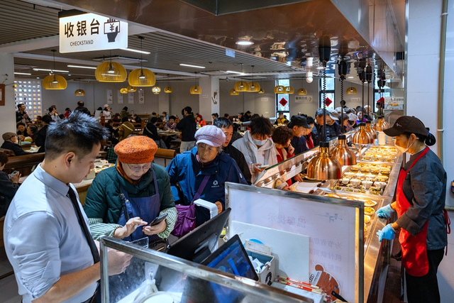 年轻人抢着去博物馆“干饭”