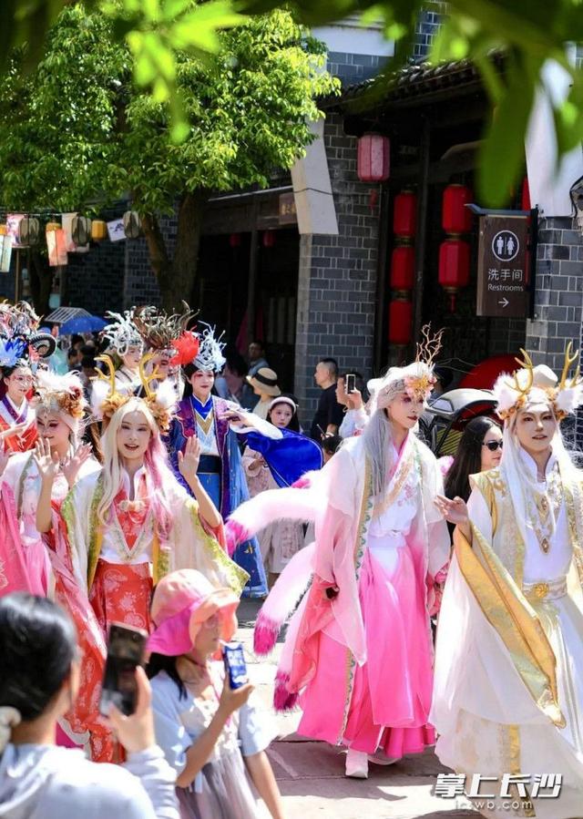 千年窑火启新航，长沙新华联铜官窑国际文化旅游开发有限公司更名