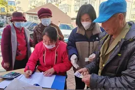 旧衣仓库“上线”！快来换钱图片