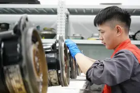 海南自贸港首个航空零备件寄售库房投入使用图片