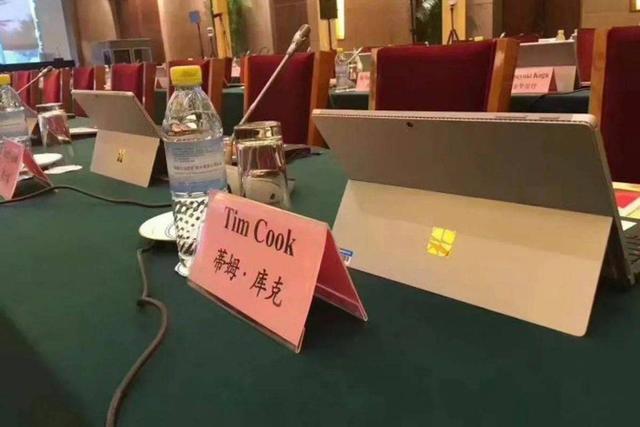 乔布斯、库克都讨厌的触屏 Mac，可能要被苹果做出来了