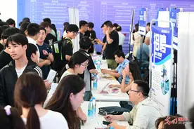 携手并进 社会组织与高校共绘毕业生就业新篇章图片
