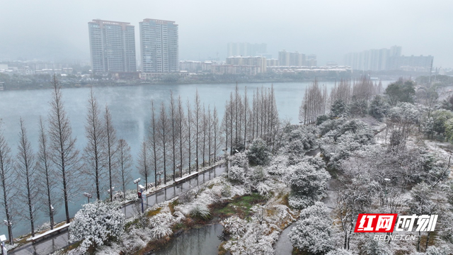 组图 | 资兴：一湾江雪醉游人
