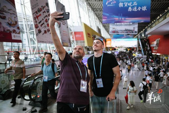 图集｜当广交会遇上十五运会，大湾区双重Buff叠满！