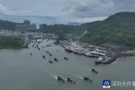 南海开渔，深汕特别合作区数百艘渔船出海“追鲜”图片