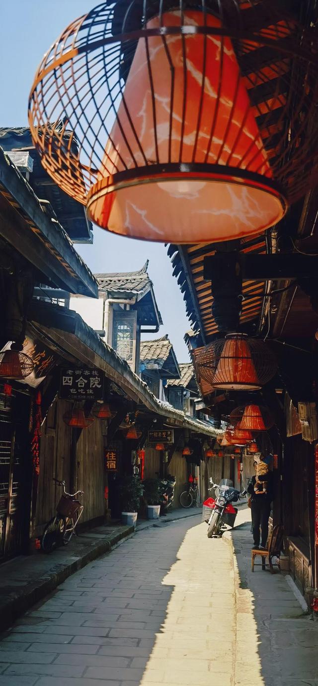 瓷胎竹编之乡——平乐古镇