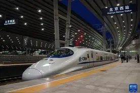 夕发朝至！京港、沪港间开行高铁动卧列车图片