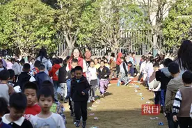 共同锻炼身体，武汉这所小学课间操师生一起动图片