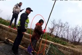 禁渔期内捕螺蛳等水产品1吨多，三人被上海警方抓获图片