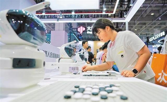 让机器人更智慧——2025世界机器人大会掠影