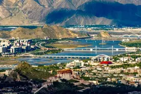 【中国那些事儿】魅力新西藏：跨越千年之路 共建绿色家园图片