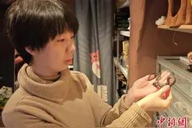 （新春走基层）西安养蛇达人谈蛇宠走俏：“蛇年图吉利”图片