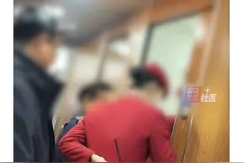 高铁上为什么不能吸烟？铁路部门：车厢全封闭空间与可燃内装更易引发火情图片